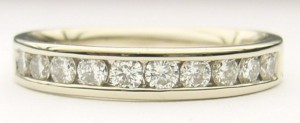 e8964 Canadian diamond anniversary ring