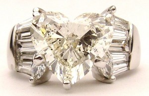 e8911.2 3.26ct. heart shaped diamond ring