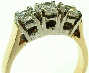 e9697 three stone diamond ring