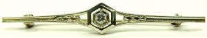 e9734 19 karat Art Deco diamond bar pin brooch