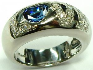 e10207-chopard-love-blue-sapphire-diamond-ring-18-karat