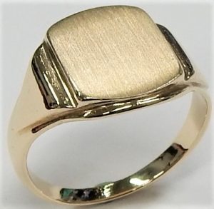 Victorian 10 kt gold ring for setting with a stone or repurposing