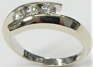 14k Solid White Gold Round Cut Pave Set Simulated Diamond Heart Toe Ring 0.40Ct