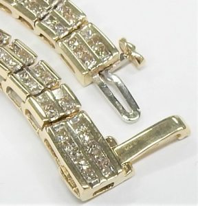 IJ| SI 9.25 inches 18K Yellow Gold identification-bracelets Size 0.21 cttw Round-Cut-Diamond 