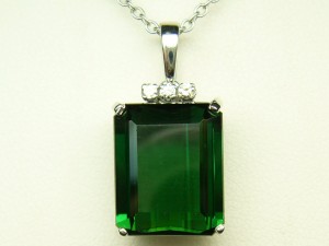 e2374 green tourmaline