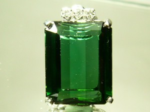 e2374.1 green tourmaline