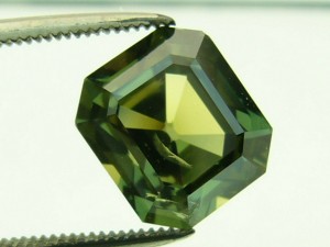 e7566 5.48ct. green sapphire