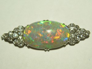 e7695 8.25ct opal brooch