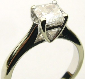 e8072 clarity enhanced 0.97ct.