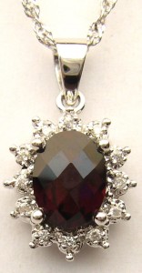 e8169 garnet and diamond pendant