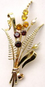 e8175 brooch 9kt citrine and garnet