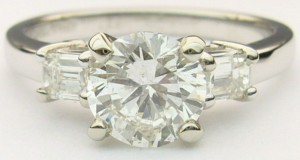 e8284.1 1.35ct tw SI2-H eng ring