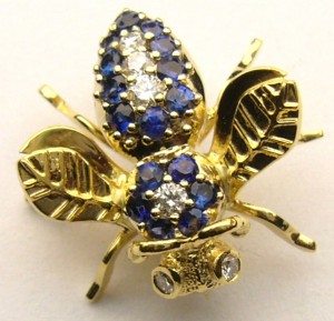 e8342 Birks bee brooch