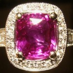 e8379.3 Fushia sapphire ring