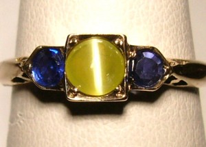 e8710.1 cat's eye chrysoberyl and sapphire ring