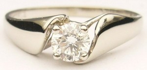e9123 0.30ct. SI2-H Canadian diamond ring