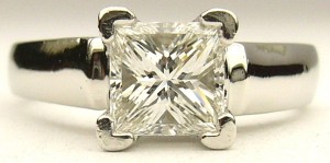 e9264 1.00ct. princess cut diamond ring