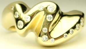 e7113-michael-smiley-diamond-ring