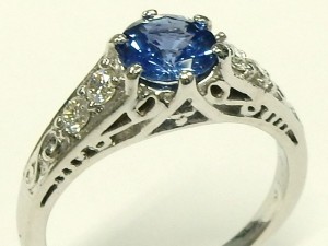 e9552 18kt. white gold Ceylon sapphire and diamond ring