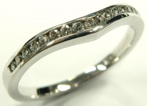 e9553 contoured diamond anniversary ring