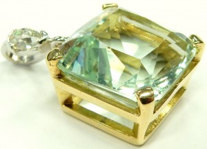 e9596.1 antique aquamarine pendant