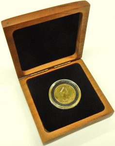 e9703.1 half ounce Canadian Maple leaf gold coin 9999