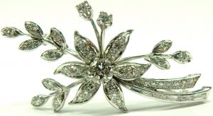 e9719 18 karat wintage floral spray diamond brooch