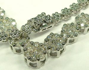 e9877 diamond V necklace 1.70ct.tw. 14 karat white gold 002