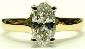 e10073-0-69ct-si2-h-oval-solitaire-18-karat-gold-002