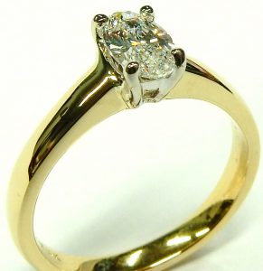 e10073-0-69ct-si2-h-oval-solitaire-18-karat-gold-003