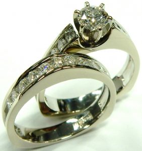 e10134-1-00ct-tw-diamond-engagement-wedding-ring-set-001