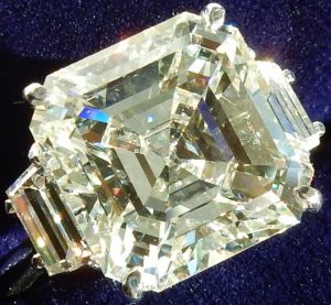 e10208-10-63ct-vs2-m-asscher-cut-platinum-ring-006