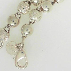 Estate Pendant/Charm
Silver Pendant/Charm
Gram Weight 8.47 Chain Style: Bead Length: 8in
