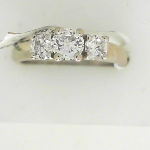 Diamond Engagement Ring
14 Karat White Engagement Ring 0.76twt
Finger Size 6.5 Gram Weight 3.27gram weight
1 Center Diamond 0.38ct Shape: Round Clarity: I1 Colour: I With 2 Round Diamonds 0.38 ctw 0.76