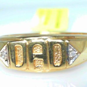 Estate Diamond Ring - Men's
10 Karat Yellow Estate Diamond Ring
Finger Size 11.25 Gram Weight 2.8
2 Center Diamonds Shape: Round 0.01