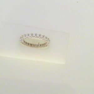 Diamond Wedding/Anniversary Ring
18 Karat White Wedding/Anniversary Ring
Finger Size 6 Gram Weight 2.8
24 Center Diamonds Shape: Round; Clarity: VS; Colour: G/H 1.3