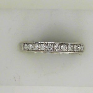 Diamond Wedding/Anniversary Ring
14 Karat White Wedding/Anniversary Ring Width 2.9mm
Finger Size 6.5
15 Center Diamonds Shape: Round; Clarity: VS-SI; Colour: F/G 0.33
