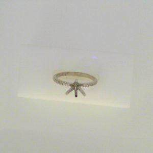 Diamond Semi-Mount Ring
14 Karat White Ring
Finger Size 6.5 Gram Weight 1.99
Center Diamond Shape: Round; Clarity: SI2; Colour: G/H 0.1