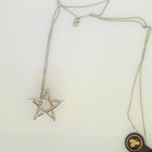 Diamond Pendant/Necklace
10 Karat White Diamond Pendant
Gram Weight 2.8 Chain Style: Curb 10 Karat White Length: 18in
9 Center Diamonds Shape: Round 0.081