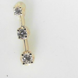 Estate Diamond Pendant/Necklace
14 Karat Yellow Estate Diamond Pendant
Gram Weight 1.45 Chain Style: No Chain
3 Center Diamonds Shape: Round; Clarity: I1; Colour: J/K 0.23