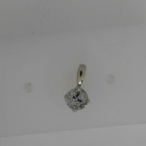 Estate Diamond Pendant/Necklace
14 Karat White Estate Diamond Pendant
Chain Style: No Chain
1 Center Diamond 0.80ct Shape: EURO Cut; Clarity: I2; Colour: G/H 0.8