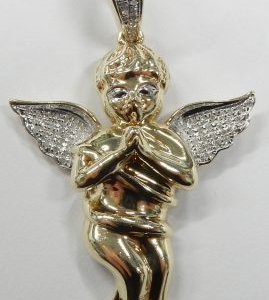 Estate Diamond Pendant/Necklace
10 Karat Yellow/White Estate Diamond Pendant
Gram Weight 10.93 Chain Style: No Chain
70 Center Diamonds Shape: Round 0.125