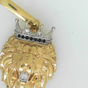 Estate Diamond Pendant/Necklace
18 Karat Yellow Estate Diamond Pendant
Gram Weight 16.8 Chain Style: No Chain
1 Center Diamond 0.20ct Shape: Round; Clarity: I1; Colour: I 0.2