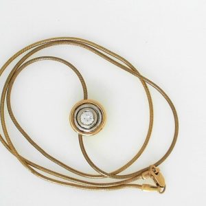 Estate Diamond Pendant/Necklace
10 Karat Yellow/White Estate Diamond Pendant
Gram Weight 7.9 Chain Style: Snake 10 Karat Yellow 18
1 Center Diamond 0.25ct Shape: Round; Clarity: VS; Colour: K 0.25