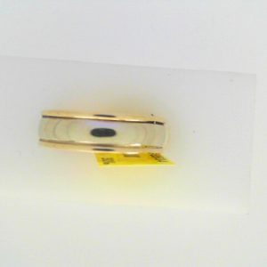 Yellow/White 14 Karat Diamond Cut Band Estate Ring 
Size: 6.5 
Gram Weight 6.79 gr