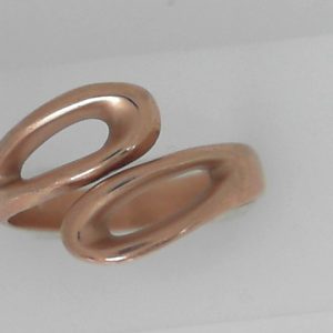 Rosé 14 Karat Polished Band Estate Ring
Size: 11.5
Gram Weight 7.11 gr