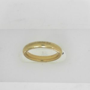 Yellow 18 Karat Polished Band Estate Ring 
Size: 3.75 
Gram Weight 4.18 gr