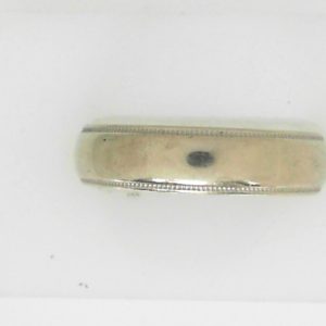 White 14 Karat Polished Band Estate Ring Width 5.15 mm
Size: 8
Gram Weight 5.7 gr