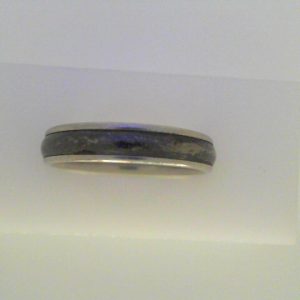 TIffany White/Grey Platinum and Titanium Satin Band Estate Ring Width 4.5 mm
Size: 10.5
Gram Weight 6.32 gr