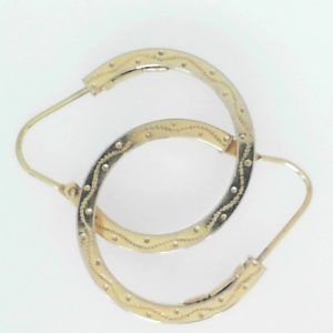 Yellow 10 Karat Polished Small Hoop Estate Earring
Gram Weight 1.55 gr